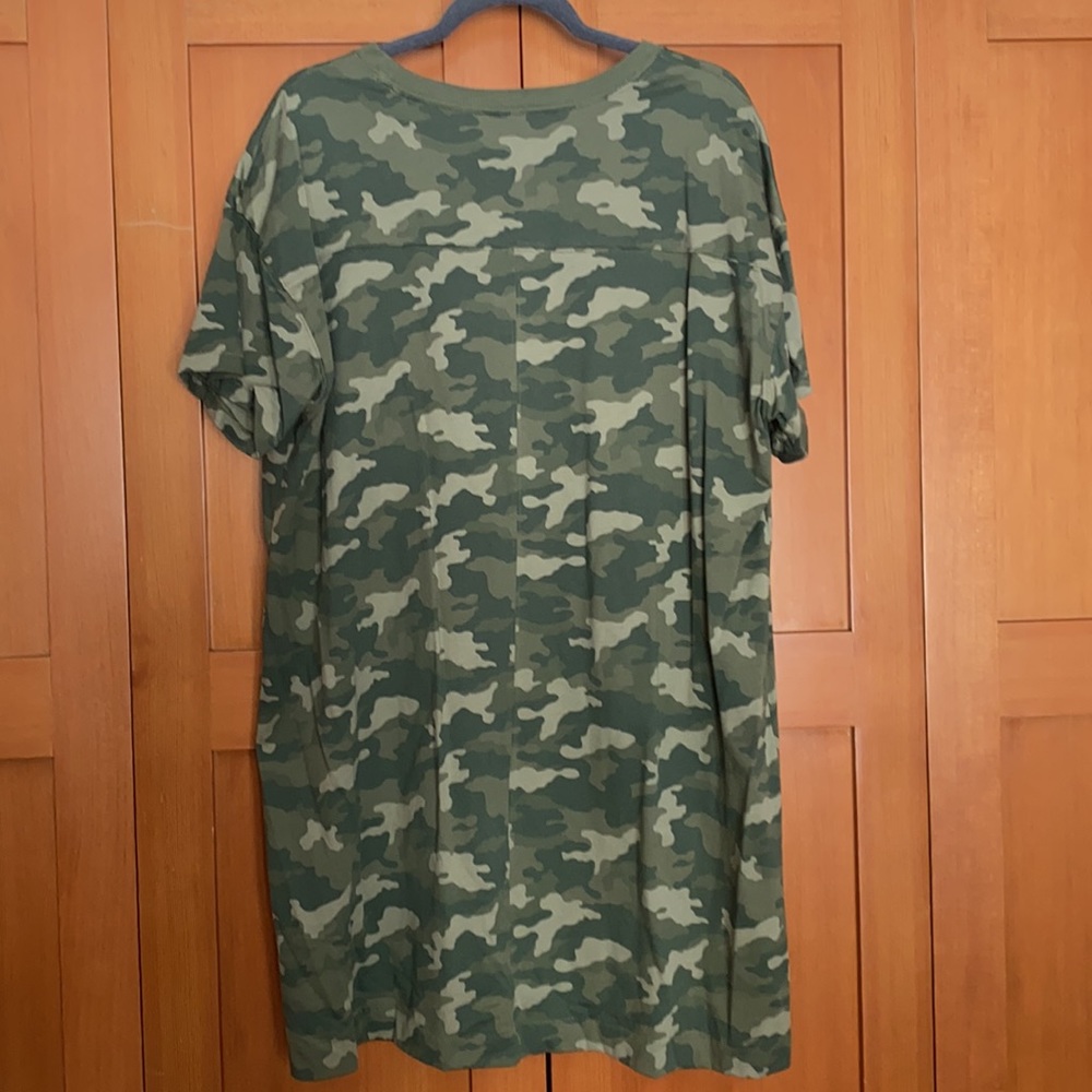 Never worn tshirt dress - Picture 3 of 3
